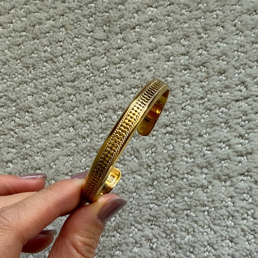 Anna Beck Gold-Tone Textured cuff